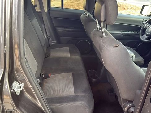 Used 2016 Jeep Patriot Sport w/ Power Value Group FWD image 19