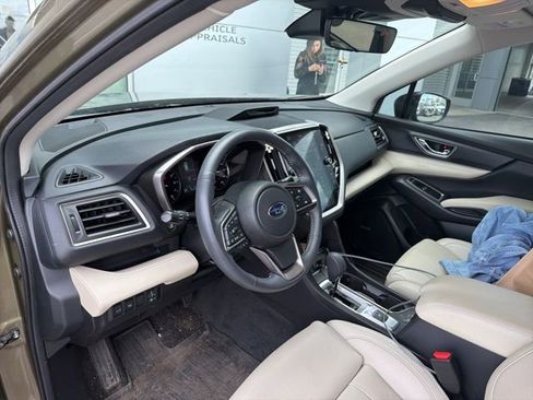 Used 2024 Subaru Ascent Limited w/ Technology Package image 8