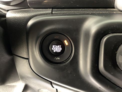Used 2020 Jeep Wrangler Unlimited Sport AWD/4WD image 17