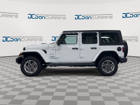 Used 2022 Jeep Wrangler Unlimited Sahara w/ Cold Weather Group image 5
