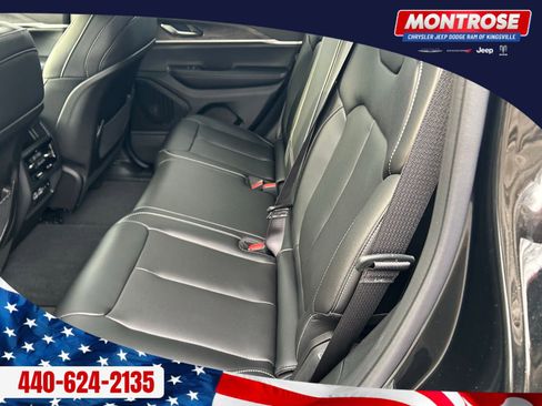 New 2025 Jeep Grand Cherokee Limited w/ Black Appearance Package image 22