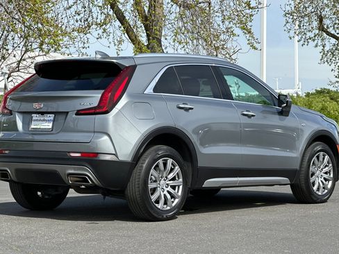 Used 2023 Cadillac XT4 Premium Luxury AWD/4WD image 4