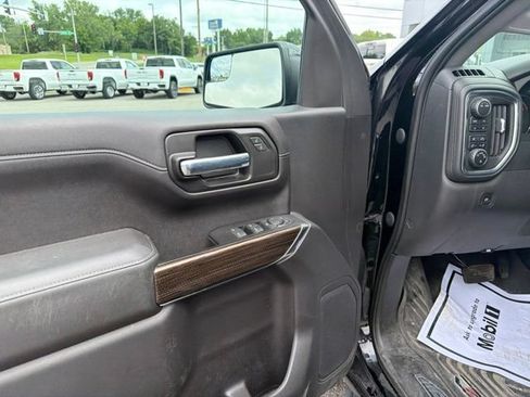 Used 2021 Chevrolet Silverado 1500 LT Trail Boss w/ LPO, Dark Essentials Package AWD/4WD image 40