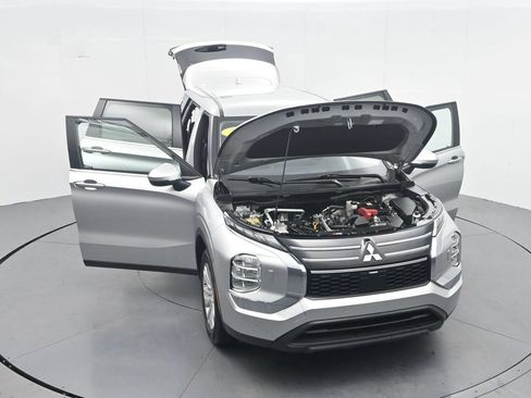 Used 2025 Mitsubishi Outlander ES AWD/4WD image 48