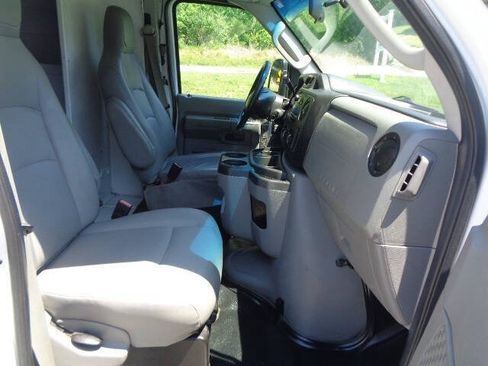 Used 2015 Ford E-350 and Econoline 350 Super Duty w/ Power Windows & Locks Group RWD image 20