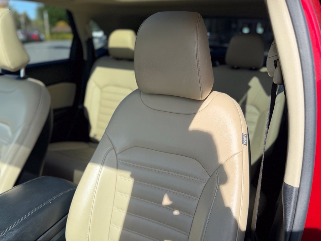 Used 2022 Ford Edge SEL w/ Convenience Package AWD/4WD image 9