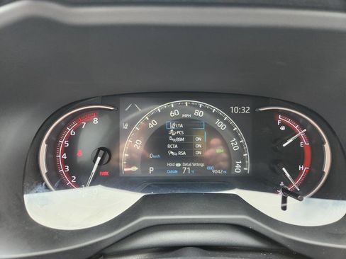 Used 2024 Toyota RAV4 XLE AWD/4WD image 14