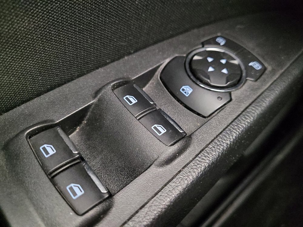 Used 2020 Ford Fusion SE FWD image 27