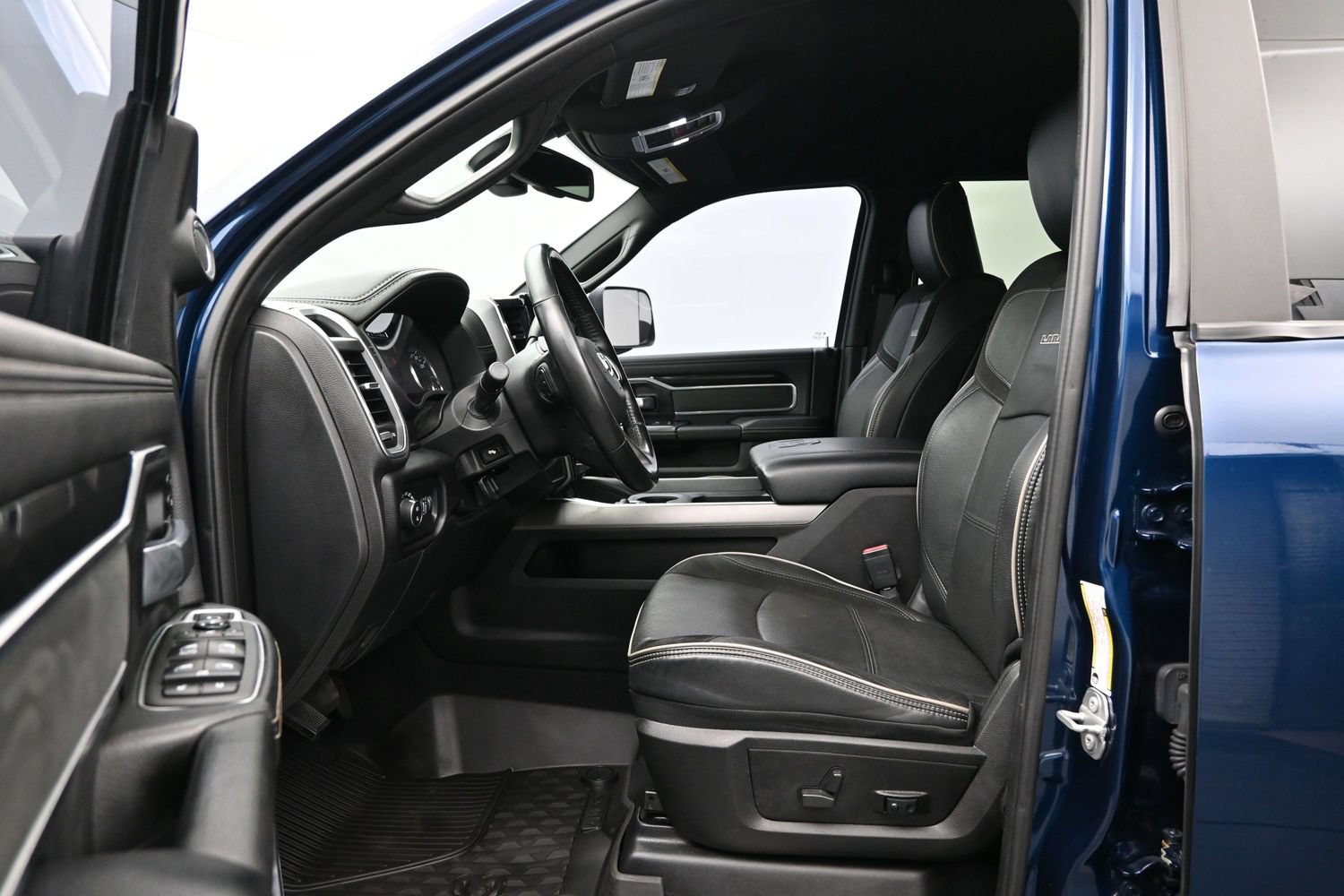 Used 2021 RAM 2500 Laramie AWD/4WD image 9