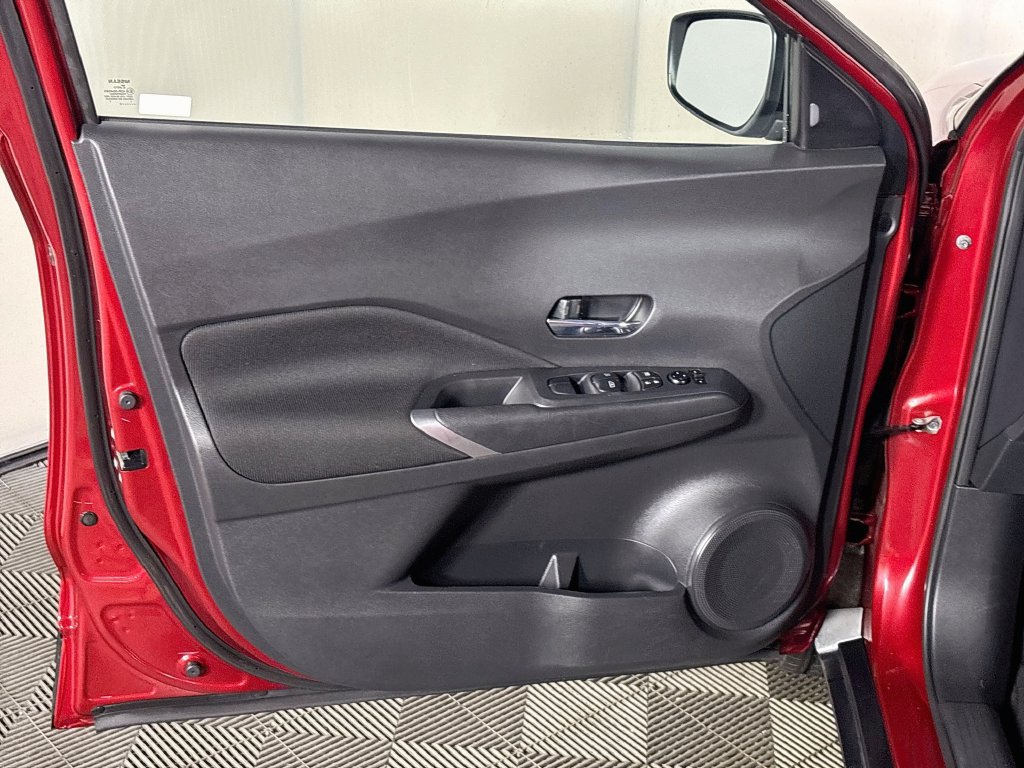 Used 2023 Nissan Kicks SV FWD image 10