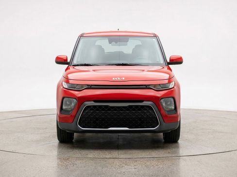 Used 2025 Kia Soul LX w/ LX Technology Package FWD image 2