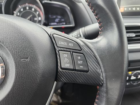 Used 2014 MAZDA MAZDA3 s Touring FWD image 36