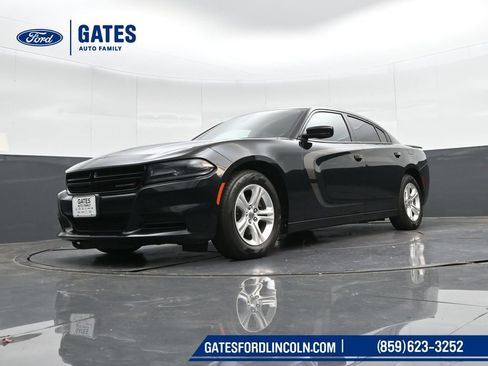Used 2019 Dodge Charger SXT image 35