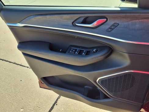 New 2025 Jeep Grand Cherokee Overland image 16