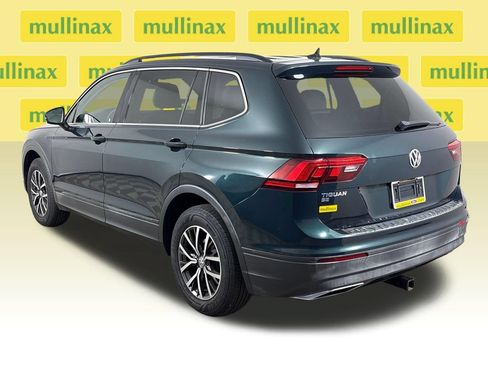 Used 2019 Volkswagen Tiguan SE w/ Panoramic Sunroof Package FWD image 9