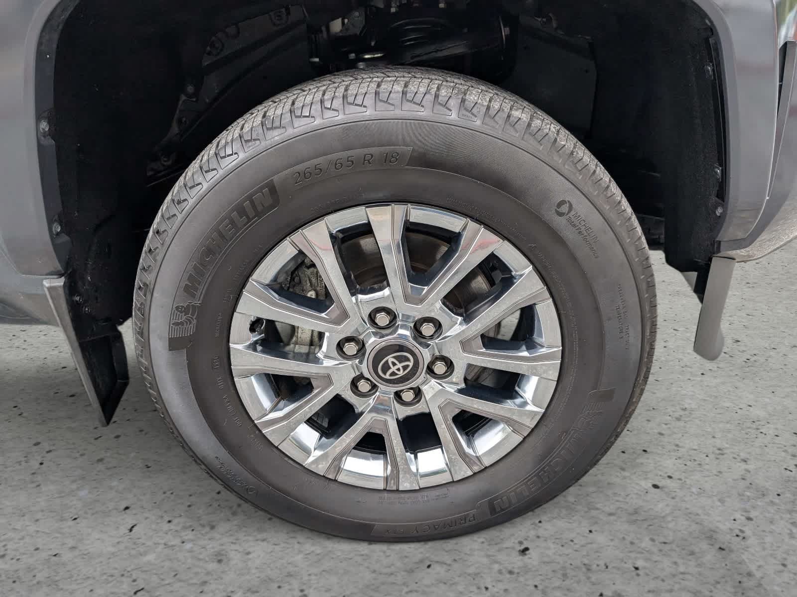 Used 2024 Toyota Tacoma Limited AWD/4WD image 9