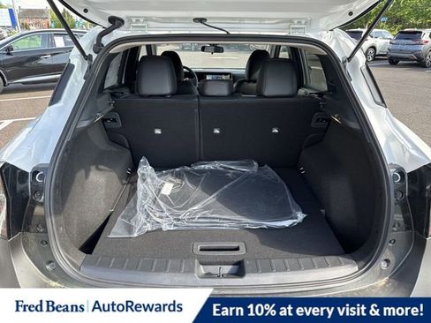 New 2025 Nissan Kicks SR image 10