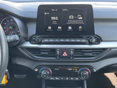 Used 2019 Kia Forte LXS image 13