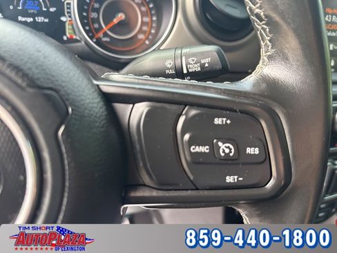 Used 2021 Jeep Gladiator Sport image 36