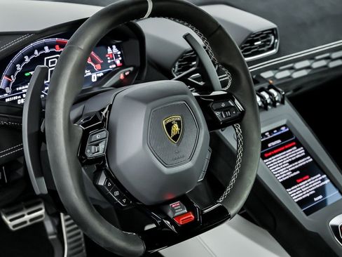 Used 2022 Lamborghini Huracan STO RWD image 24