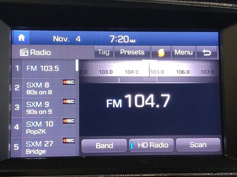 Used 2017 Hyundai Elantra SE image 25