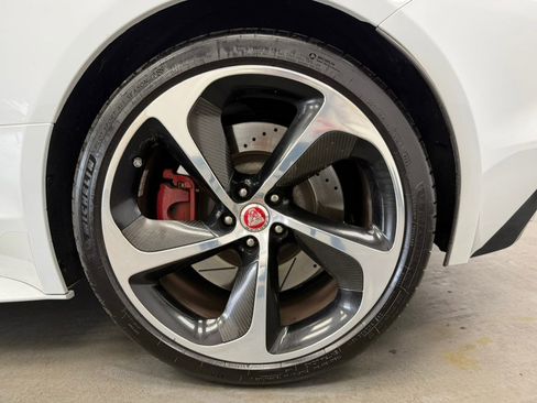 Used 2017 Jaguar F-TYPE R AWD/4WD image 59