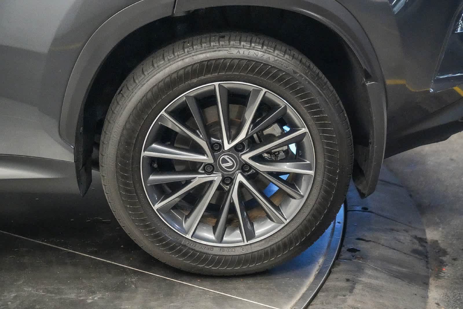 Used 2025 Lexus NX 250 FWD w/ Accessory Package (2T) image 8