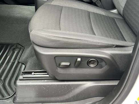 New 2026 GMC Sierra 1500 Elevation image 17