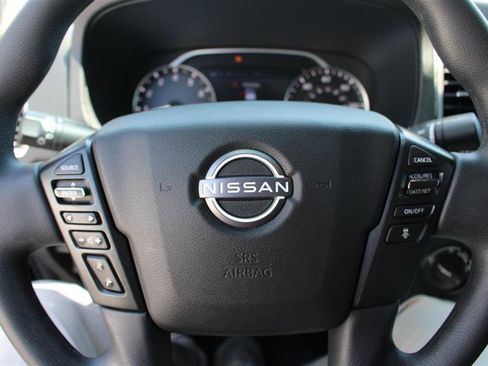Used 2022 Nissan Frontier SV w/ Technology Package AWD/4WD image 16