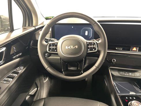 New 2026 Kia Carnival SX Prestige FWD image 9