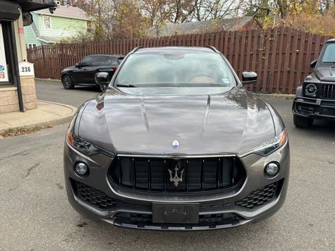 Used 2021 Maserati Levante S image 2