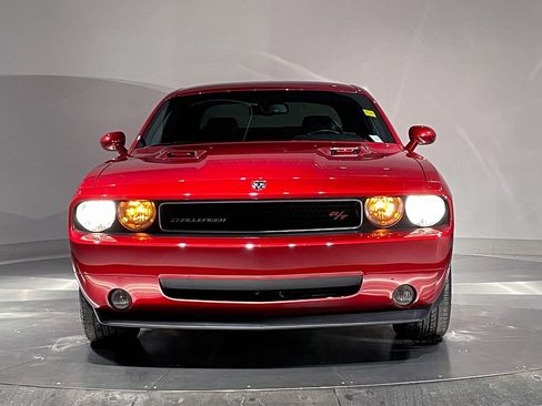 Used 2010 Dodge Challenger R/T RWD image 27