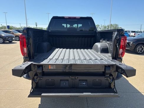 Used 2026 GMC Sierra 1500 AT4X AWD/4WD image 6