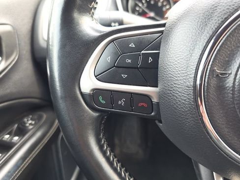 Used 2021 Jeep Compass Latitude w/ Sun and Sound Group FWD image 14