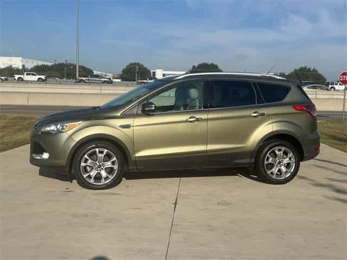 Used 2014 Ford Escape Titanium w/ Equipment Group 401A image 4