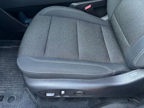 Used 2025 Chevrolet Traverse LT w/ LPO, Floor Liner Package FWD image 19