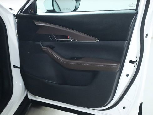 Used 2023 MAZDA CX-30 AWD 2.5 S w/ Premium Package image 34