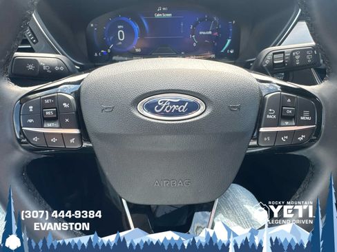 Used 2022 Ford Escape Titanium AWD/4WD image 25