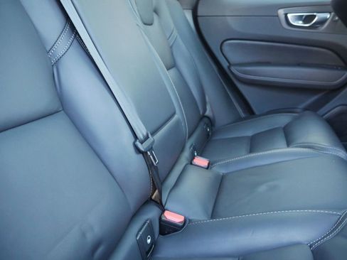 Used 2023 Volvo XC60 T8 Ultimate w/ Climate Package image 36