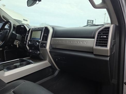 Used 2021 Ford F350 Lariat w/ Chrome Package image 13