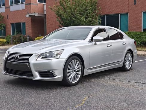 Used 2013 Lexus LS 460 image 7