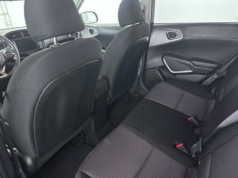 Used 2024 Kia Soul LX w/ Option Group 015 FWD image 24