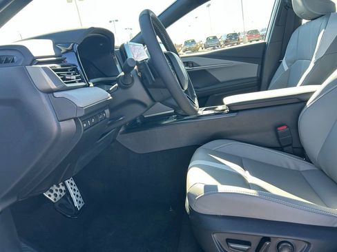 New 2026 Toyota Camry SE AWD/4WD image 19