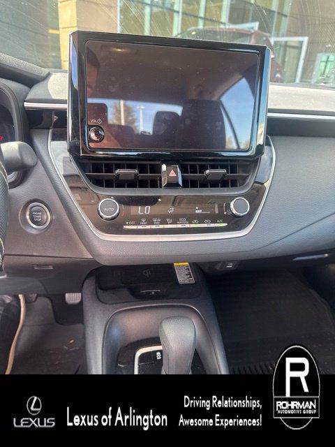 Used 2026 Toyota Corolla LE w/ LE Premium Package FWD image 10