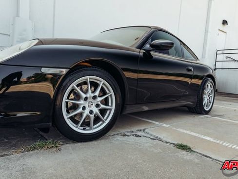 Used 2004 Porsche 911 Carrera RWD image 25