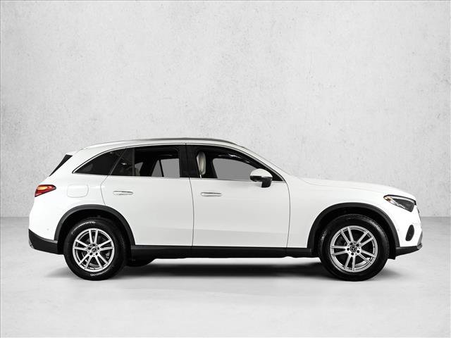 Certified 2026 Mercedes-Benz GLC 300 4MATIC image 4
