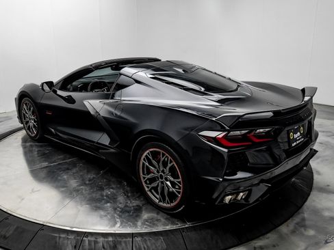 Used 2023 Chevrolet Corvette Stingray Premium Cpe w/ Z51 Performance Package image 11