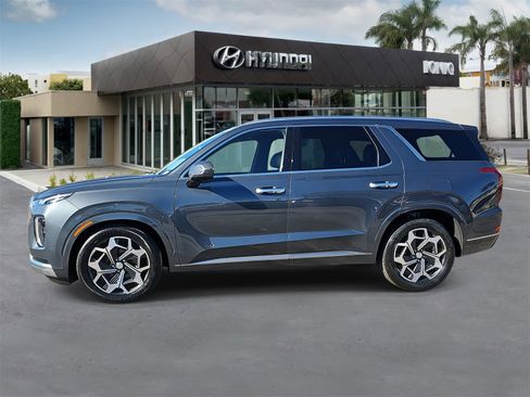 Used 2022 Hyundai Palisade Calligraphy image 6