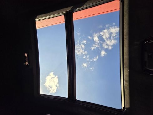 Used 2022 BMW X6 M Base w/ Competition Package image 23