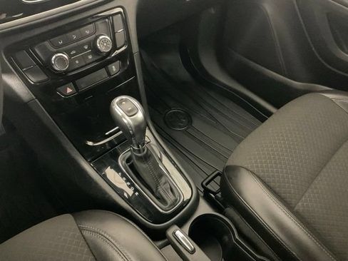 Used 2021 Buick Encore Preferred FWD image 13